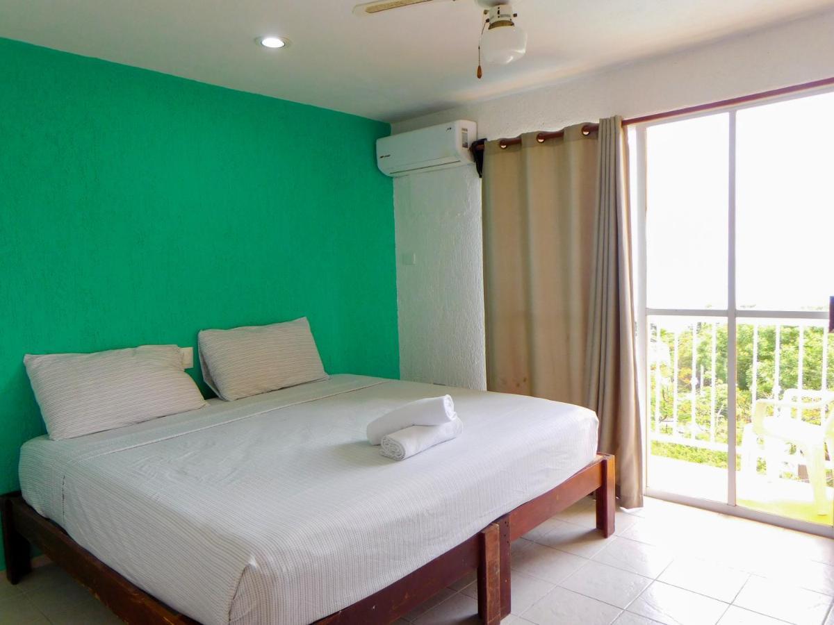 Hotel Ma Elena 女人岛 外观 照片