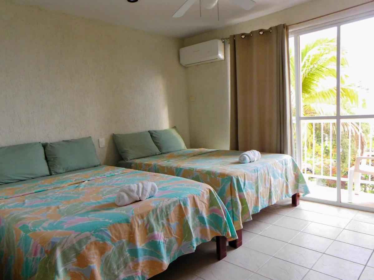 Hotel Ma Elena 女人岛 外观 照片