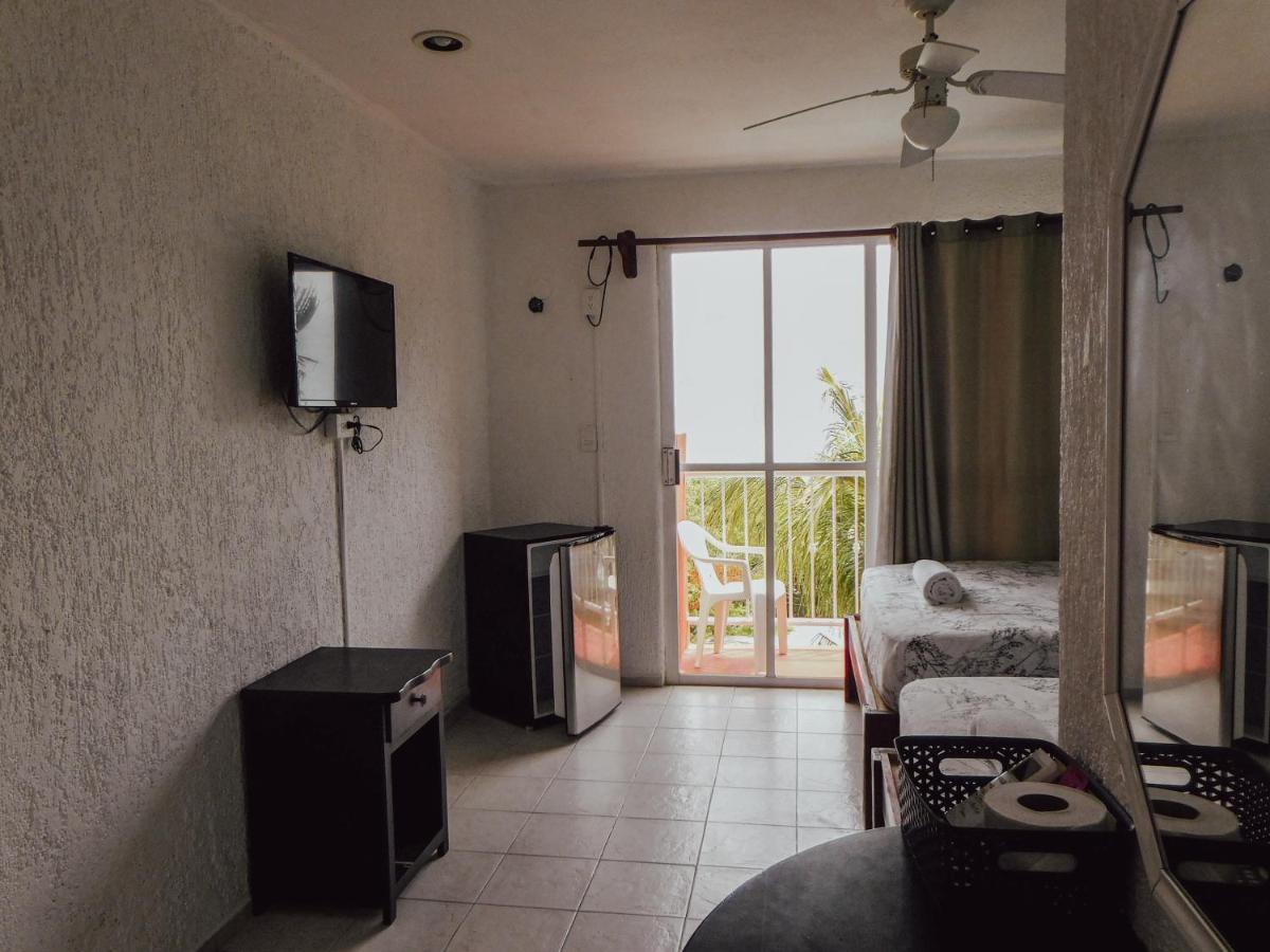 Hotel Ma Elena 女人岛 外观 照片