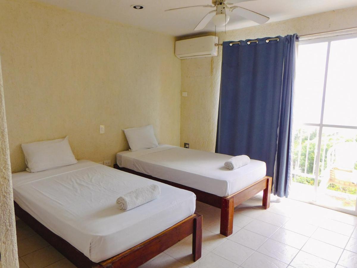 Hotel Ma Elena 女人岛 外观 照片