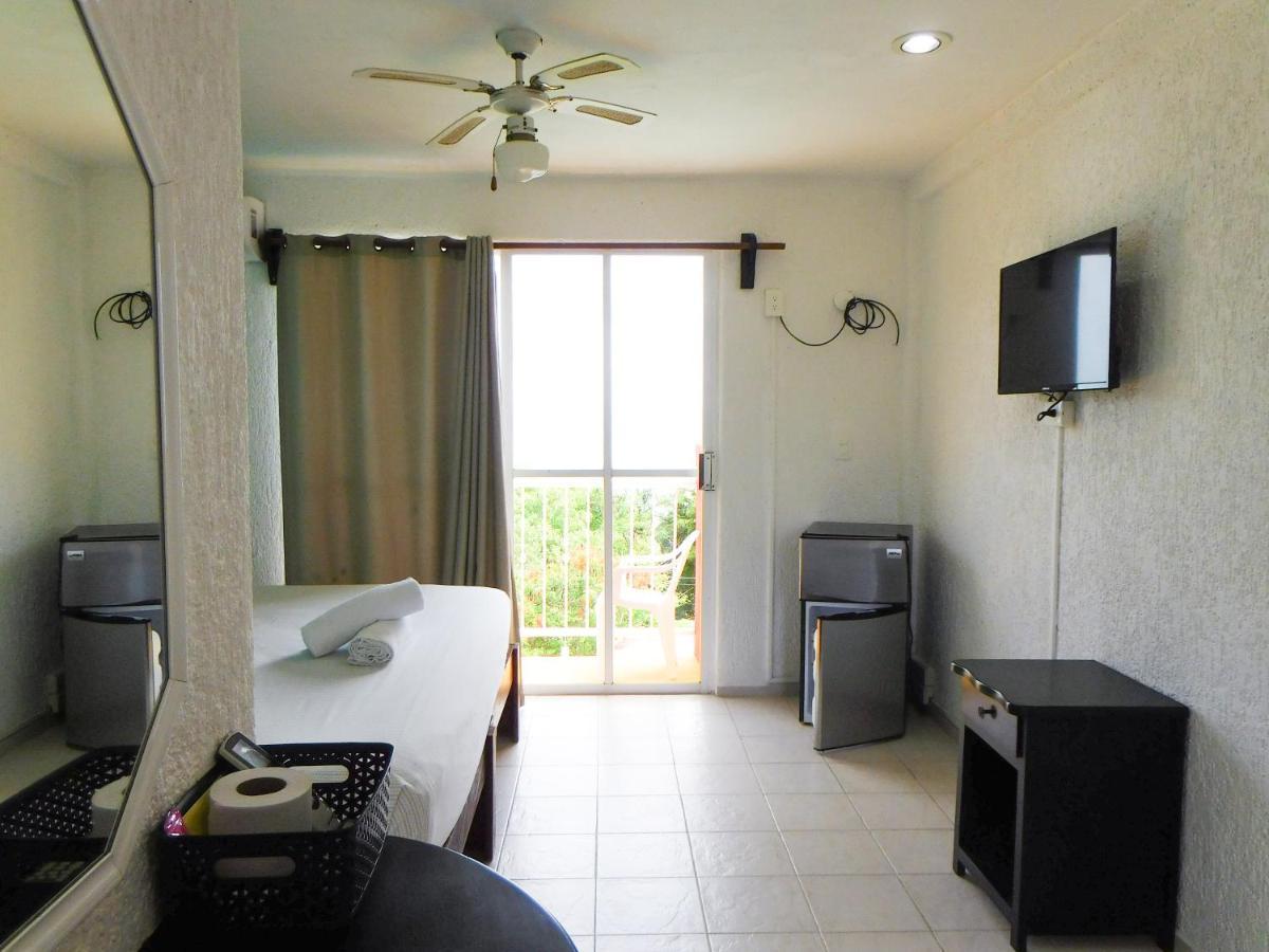 Hotel Ma Elena 女人岛 外观 照片