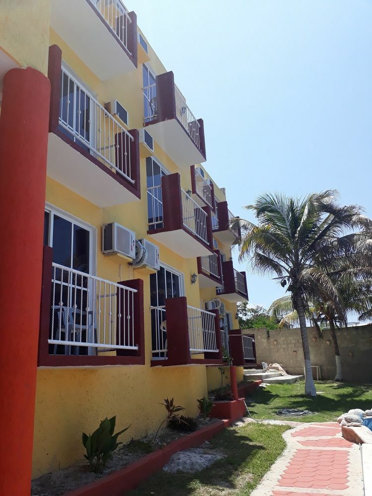 Hotel Ma Elena 女人岛 外观 照片
